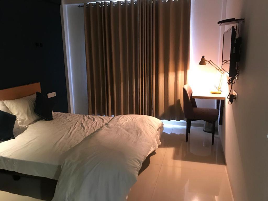 Hooliv Ariana Hotel